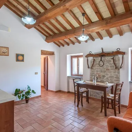 Lovely In With Kitchen Holiday home Tolentino