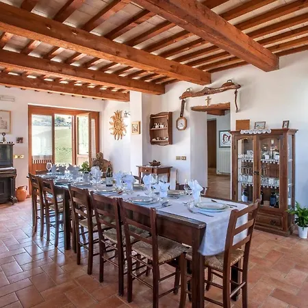 Lovely In With Kitchen Holiday home Tolentino