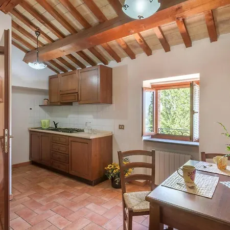 Lovely In With Kitchen Dom wakacyjny