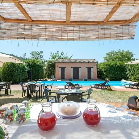 Lovely In With Kitchen Holiday home